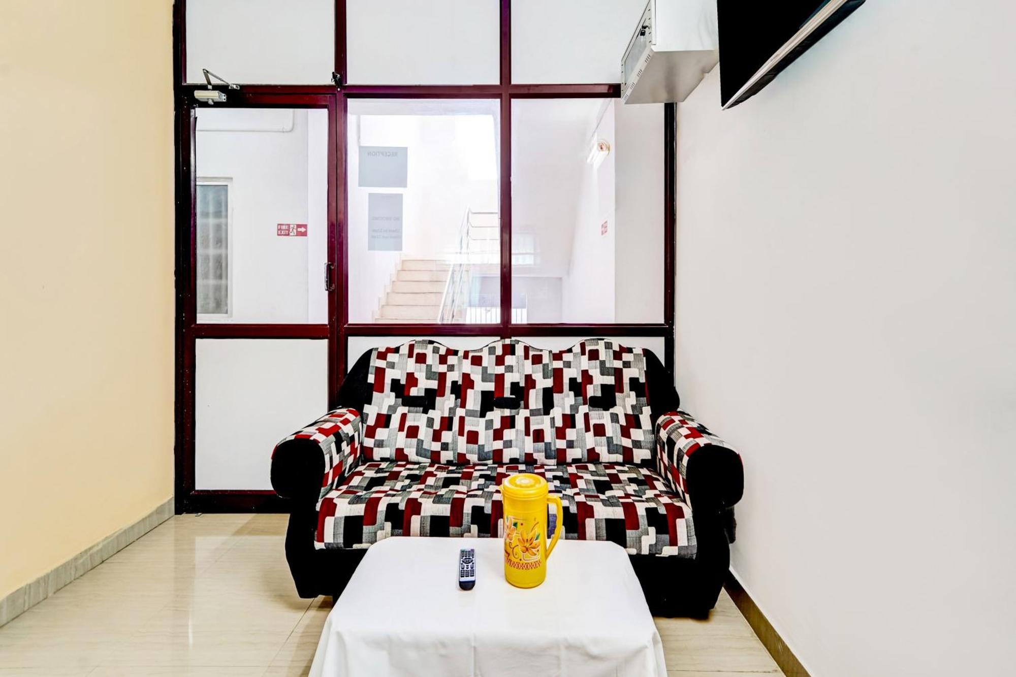 Super Hotel O Okkilipalayam โคอิมบาทอร์ ภายนอก รูปภาพ