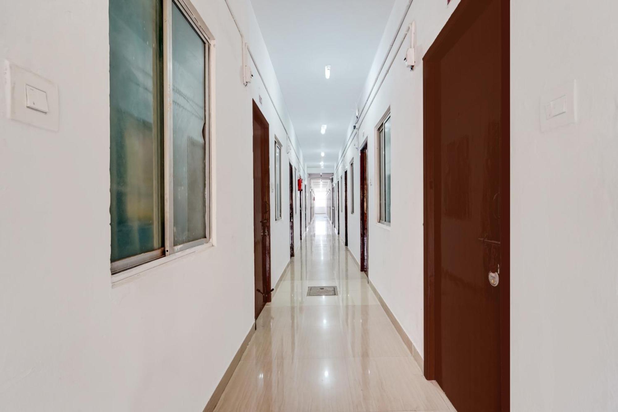 Super Hotel O Okkilipalayam โคอิมบาทอร์ ภายนอก รูปภาพ