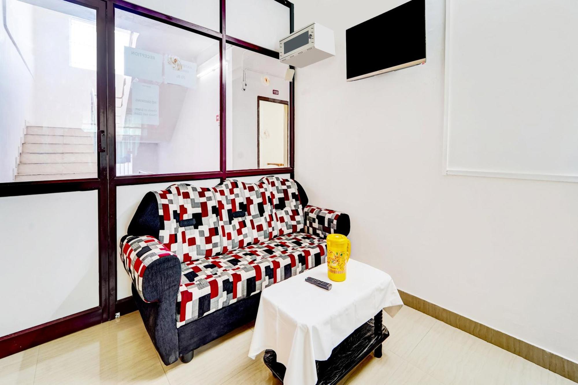 Super Hotel O Okkilipalayam โคอิมบาทอร์ ภายนอก รูปภาพ